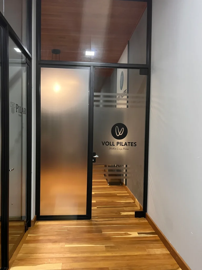 studios_de_pilates_perto_de_mim_luiz_alves_porta